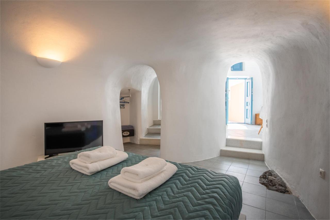 Horizon Aeifos Suites Oia Exterior foto