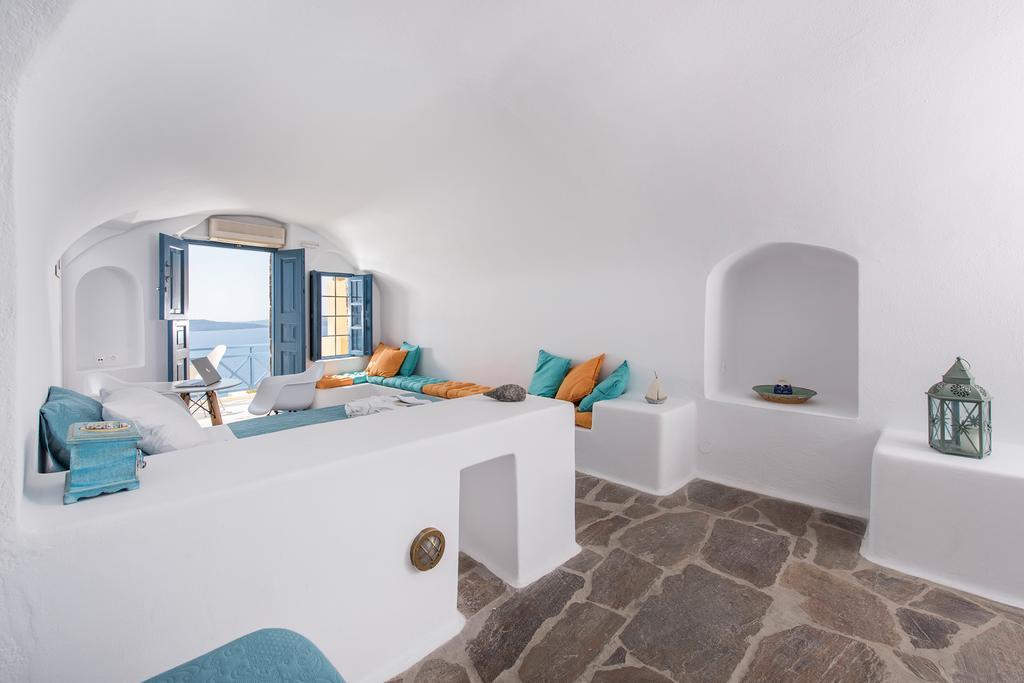 Horizon Aeifos Suites Oia Exterior foto