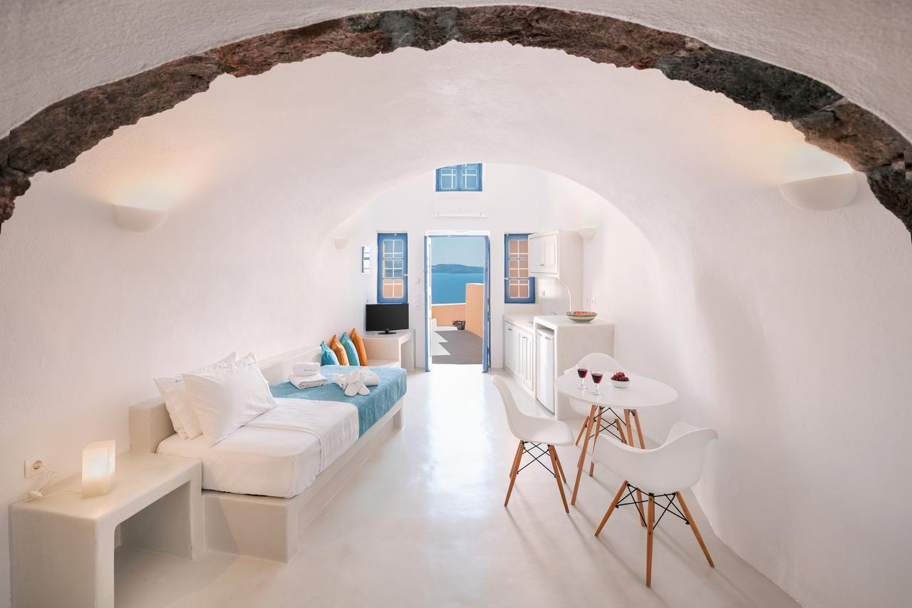 Horizon Aeifos Suites Oia Exterior foto